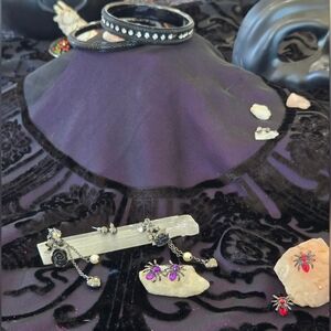 Witchy Jewelry Set 🧙‍♀️🧹Six (6 pair) Earrings + 2 Black Bangles 💎